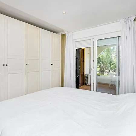 Apartamento BHost - Las Acacias