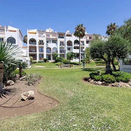 BHost - Las Acacias Apartamento *