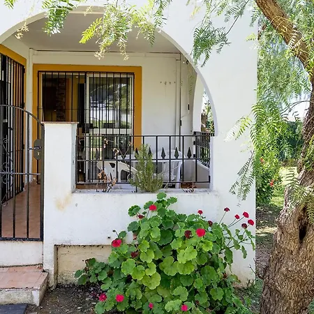 BHost - Las Acacias Apartamento